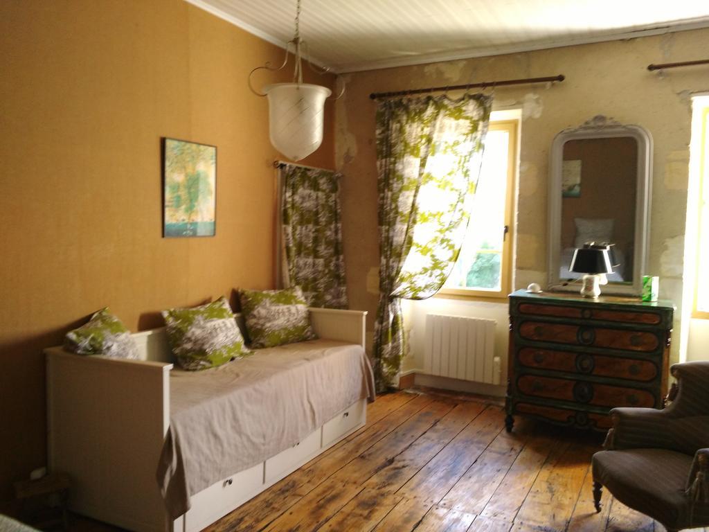 Chambre D'Hotes Le Moulin De Moulis Exterior foto