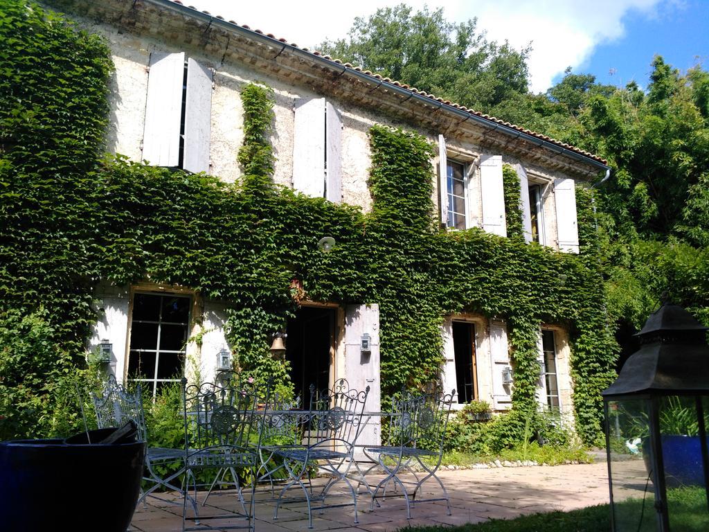 Chambre D'Hotes Le Moulin De Moulis Exterior foto